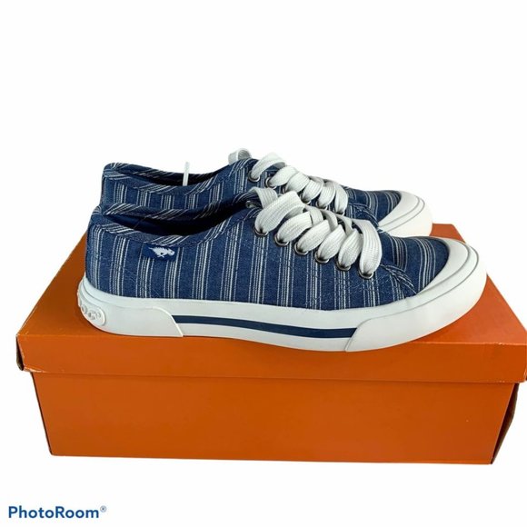 Rocket Dog Shoes - NEW Rocket Dog Women’s Jumpin Blue Striped Shoes